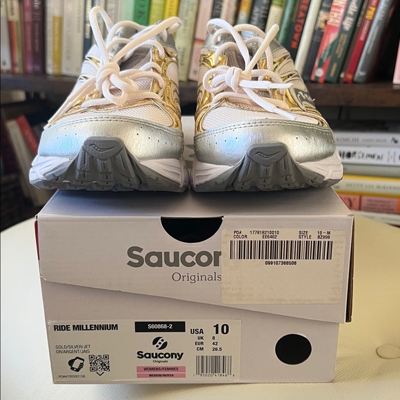 Saucony x J Crew Ride Millennium Women's Metallic Gold & Silver Sneakers, Sz 10 - Picture 10 of 12